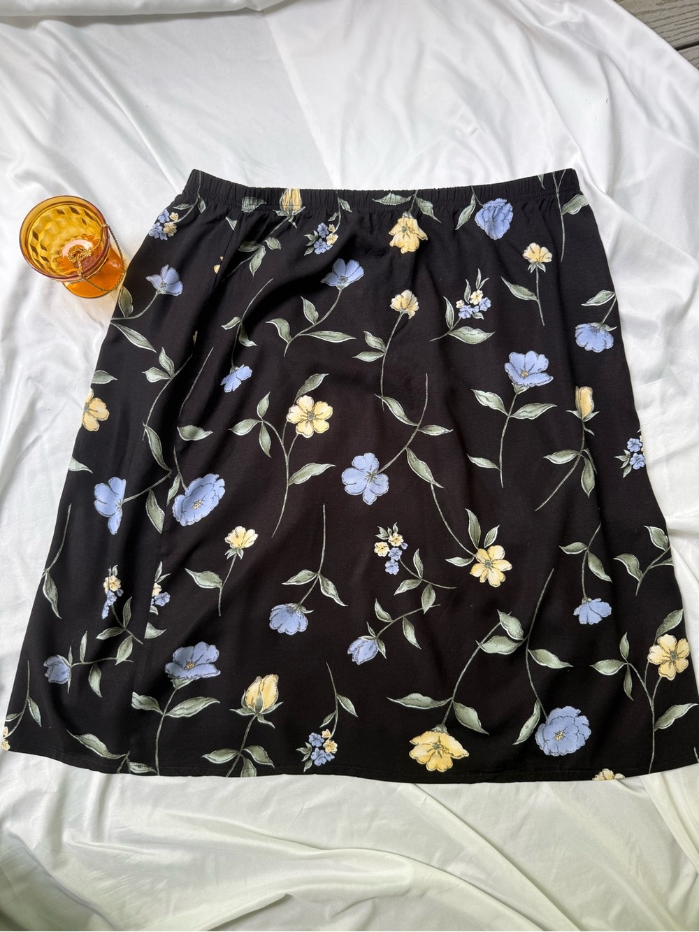 Vintage 90s Floral Midi Skirt Women’s 2XL Black Blue Yellow 100% Rayon USA Made